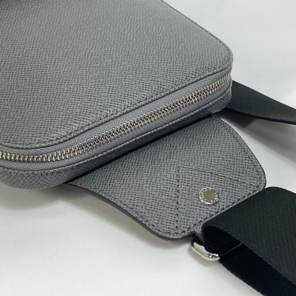 LOUIS VUITTON Taiga Avenue-Backpack Shoulder Bag TaigaLeather gray main image 9